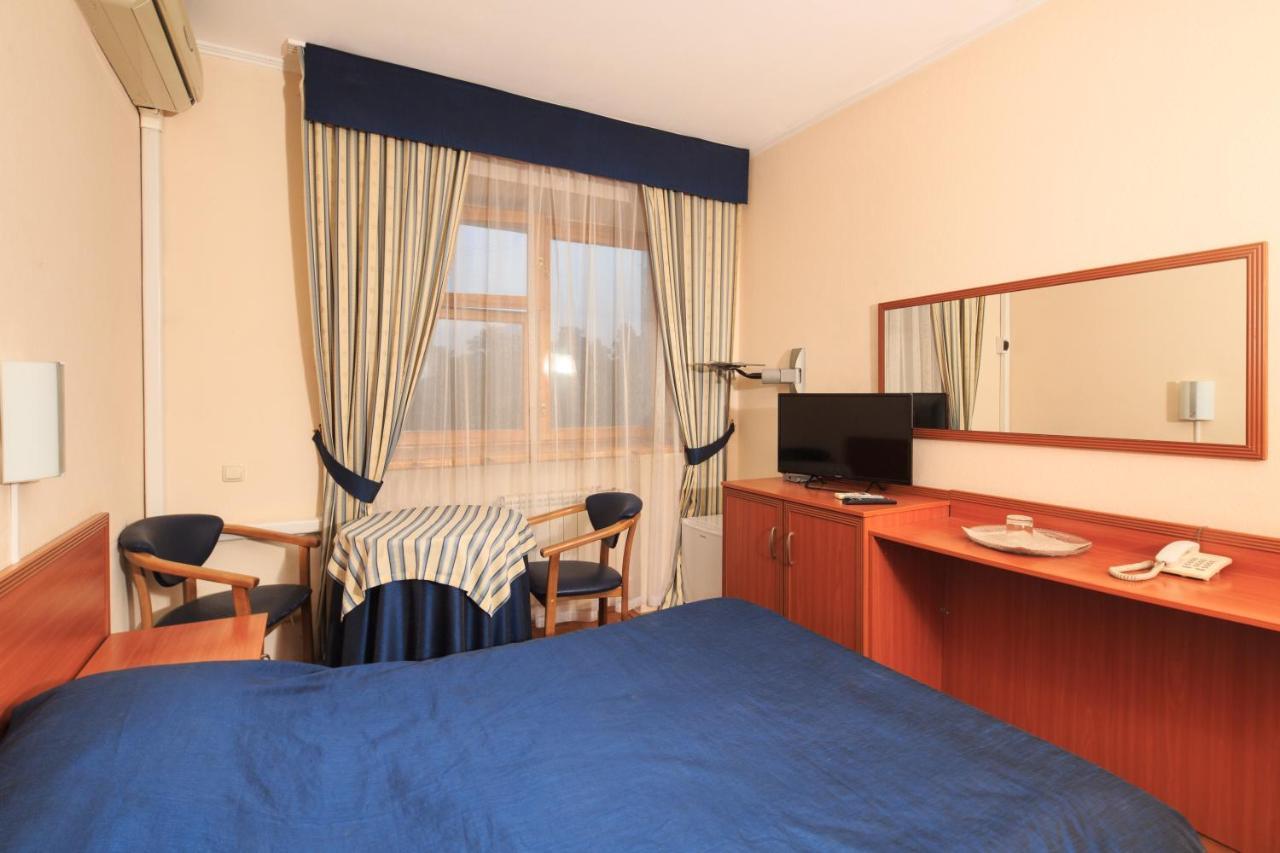 Zhayvir Hotel Kiev Bagian luar foto
